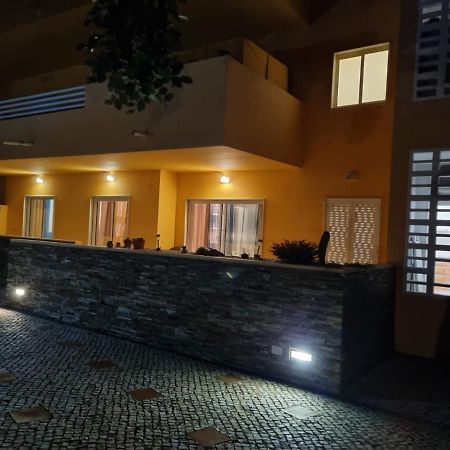 Marinho - 2 Bedroom 2 Bathroom Ground Floor Apartment With Communal Pool And Gardens Conceicao  Экстерьер фото